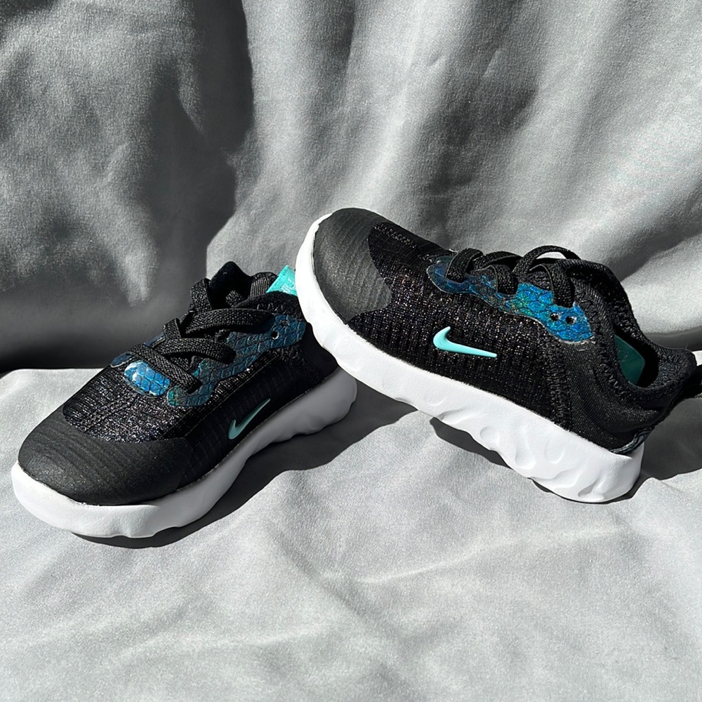 Toddler Size 5 Nike Renew Lucent Baby Dragon